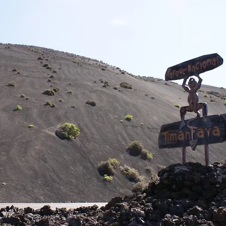 Apartment Volkkanrentals Casa Machin Famara